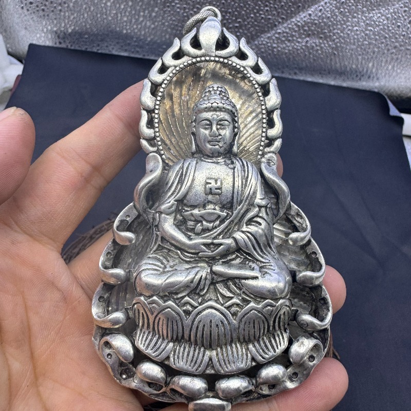 Vintage Collectible Jewelry - Antique Imitation Qianlong Guanyin Buddha Pendant