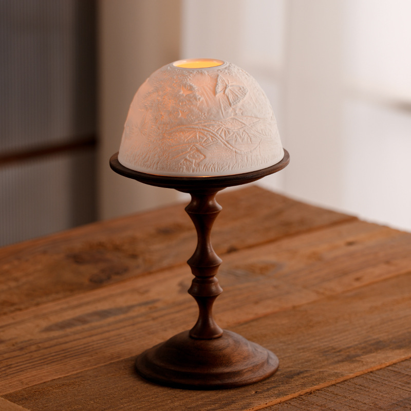 Vintage Walnut Candle Holder w - огляд і ціна Collectible Vintage Matches