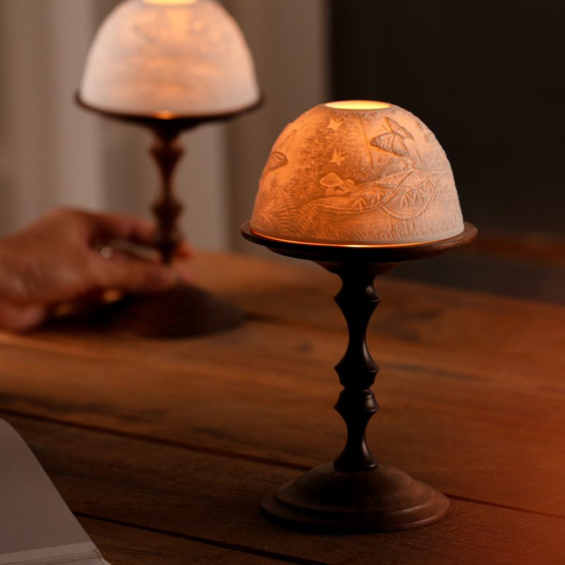 Vintage Walnut Candle Holder w - огляд і ціна Collectible Vintage Matches