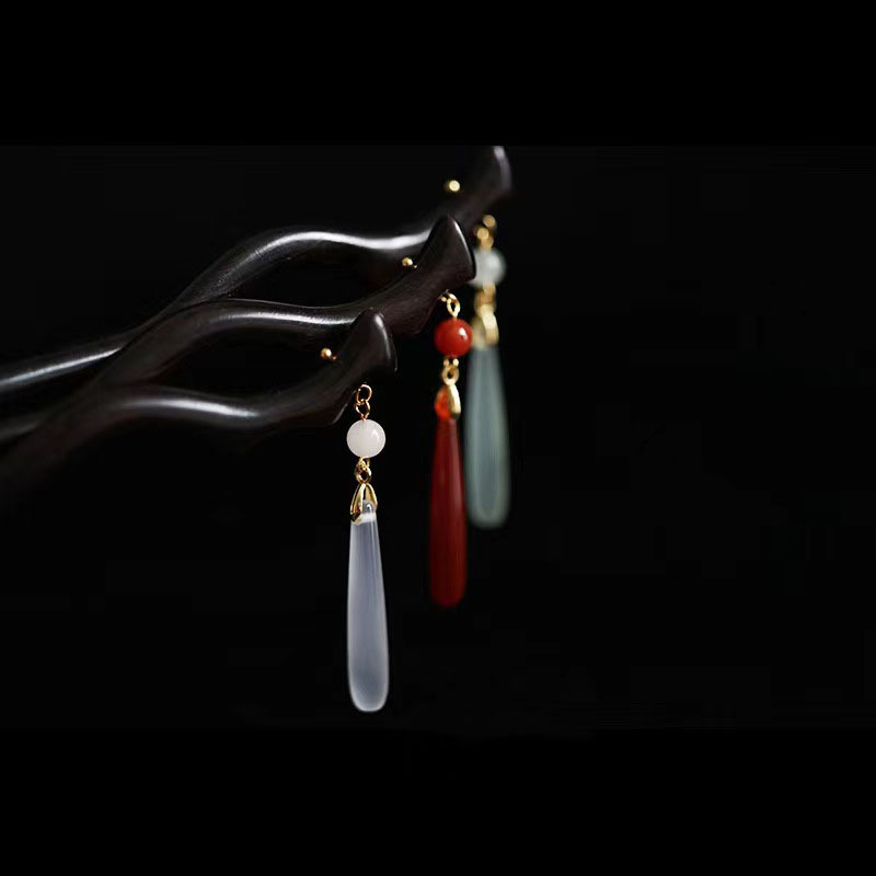 Traditional Wooden Black Hair  - огляд і ціна Vintage Jewelry Collection